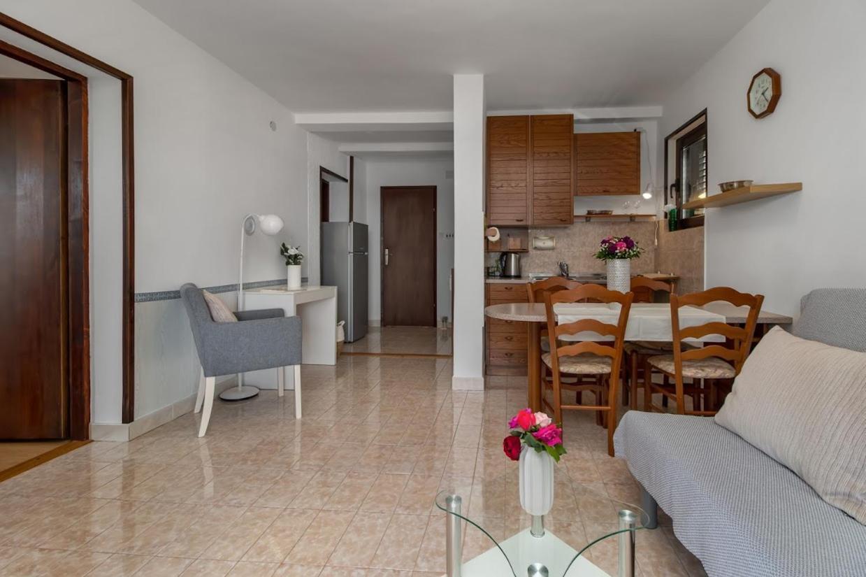 Apartman Turina M Jadranovo Exterior photo